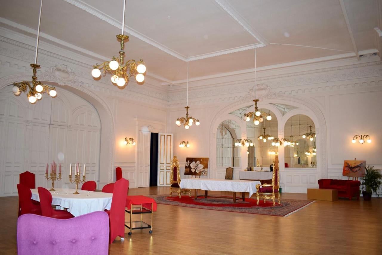 Salon Boyer Hotel Épernay Kültér fotó