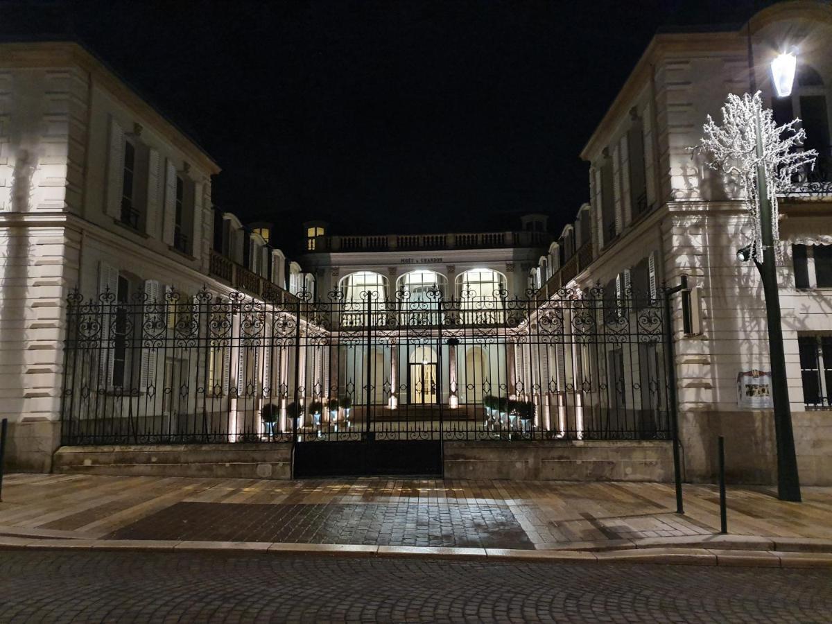 Salon Boyer Hotel Épernay Kültér fotó